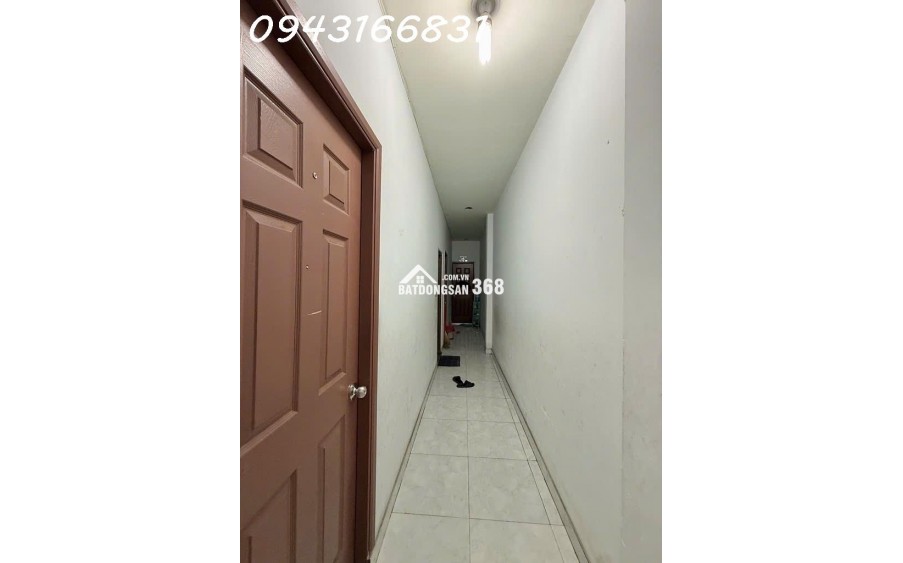 Bán nhà mặt phố Lạc Long Quân, Tân Bình: 140m2, 4 tầng, 6PN, vị trí vàng kinh doanh, sổ hồng chính chủ, giá chỉ 25 tỷ!